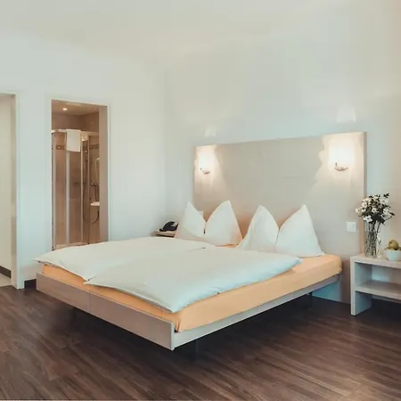 Ξενοδοχείο Tobler 4*